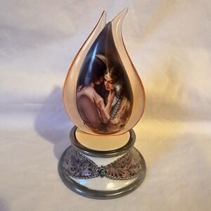 Lee Bogle "Perfect Harmony" Eternal Light of Love Music Box Ardleigh Elliott VTG